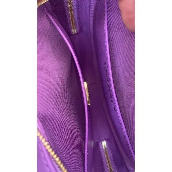 Replica Chanel Heart Zipped Arm Coin Purse 22S Purple/Black Ap2786