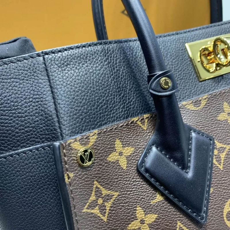 Replica Louis Vuitton On My Side Bag M55933