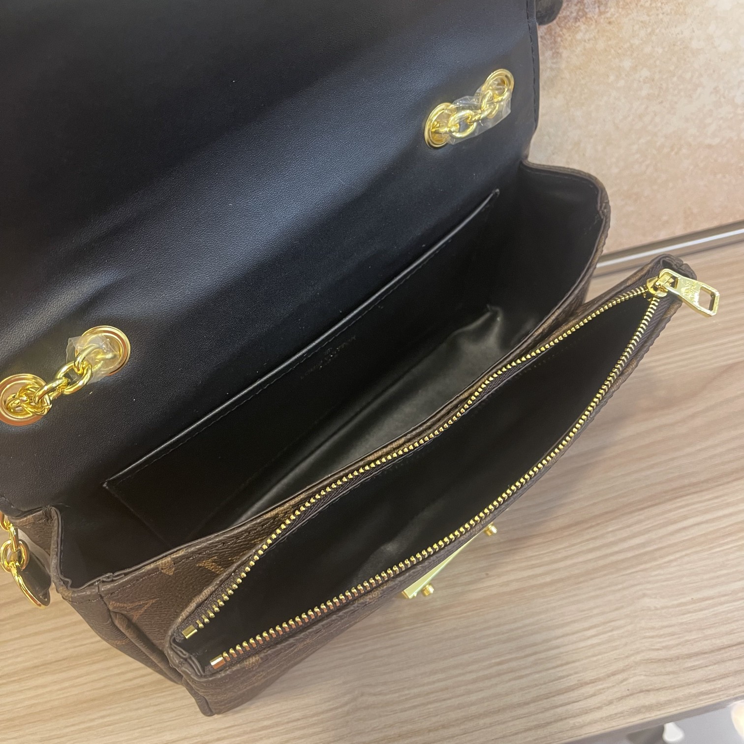 Replica Louis Vuitton Marceau Chain Handbag- Black/Brown