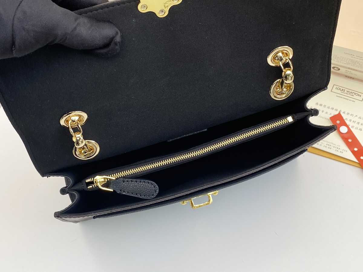 Replica Louis Vuitton Aaa-Victoire Chain Bag M41731