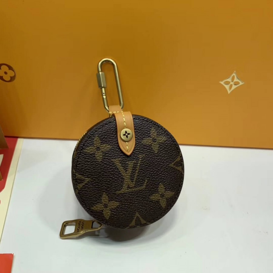 Replica Louis Vuitton Monogram Canvas Round Case M68524