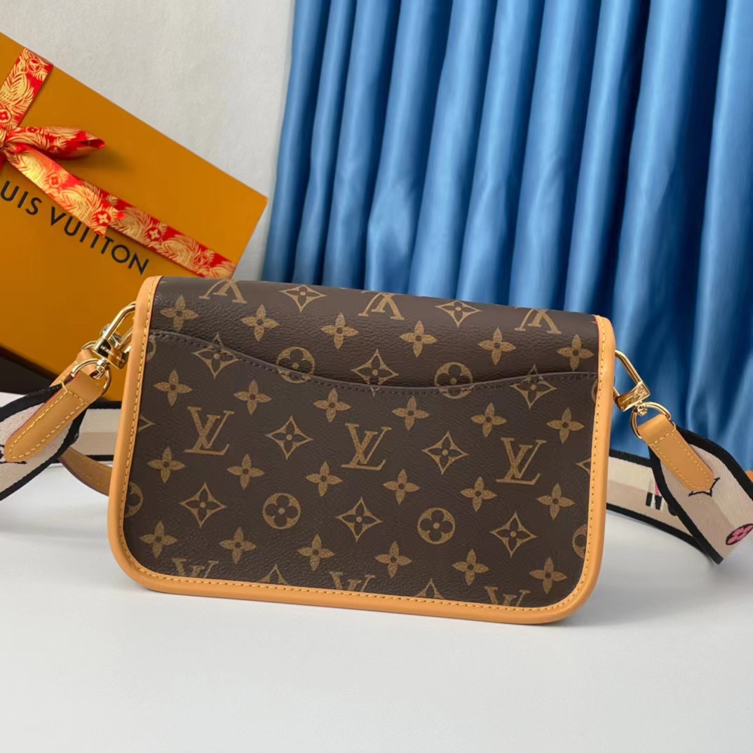 Replica Louis Vuitton Monogram Canvas Diane Bag M45985