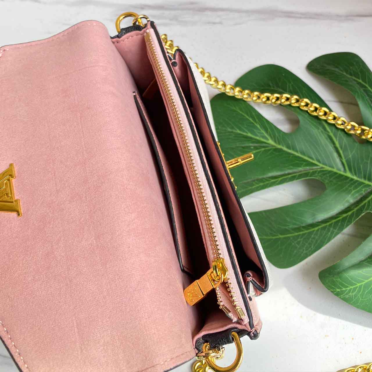 Replica Louis Vuitton Mylockme Chain Bag M56641 Red/Pink White