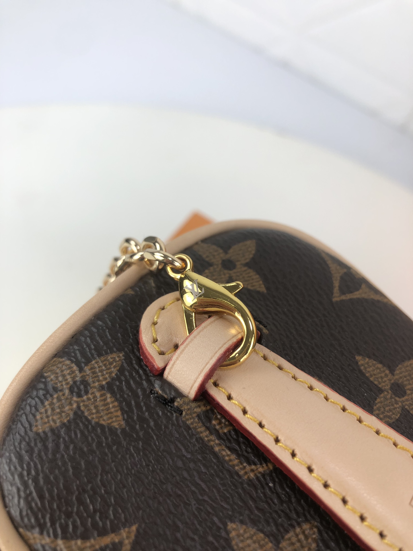 Replica Louis Vuitton Nice Vanity Make Up