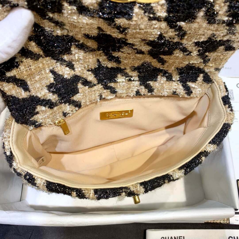 Replica Chanel 19 Tweed Maxi Flap Bag As1160