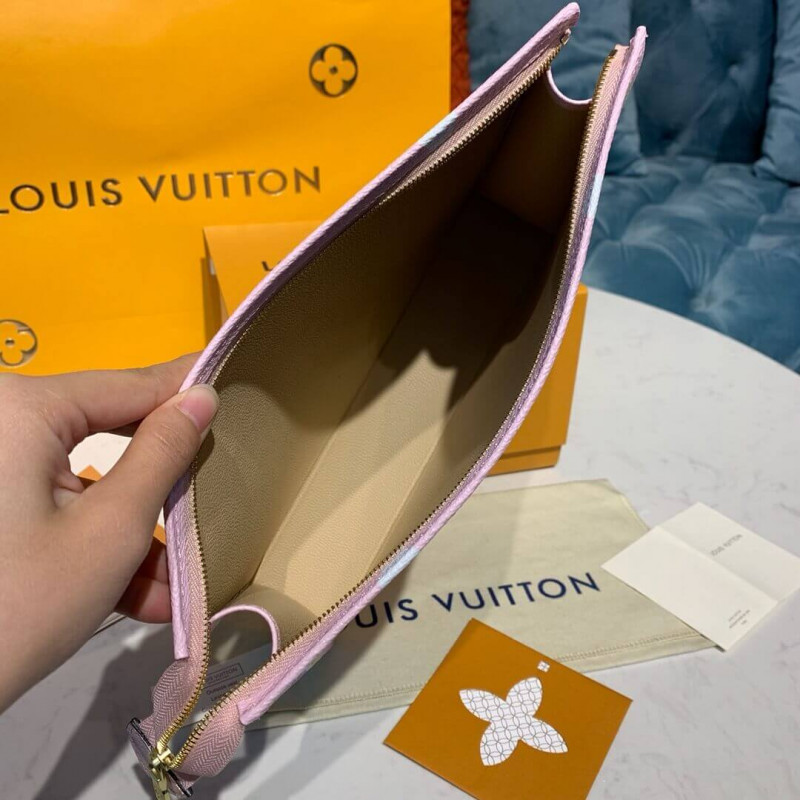 Replica Lv Escale Poche Toilette 26 M69136 M69137