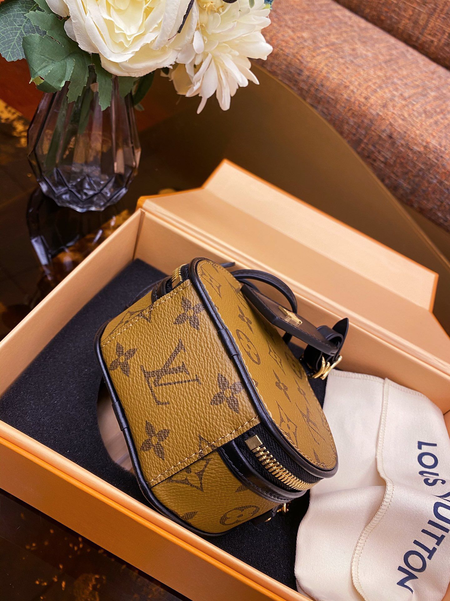 Replica Louis Vuitton Monogram Reverse Canvas Mini Boite Chapeau M68276