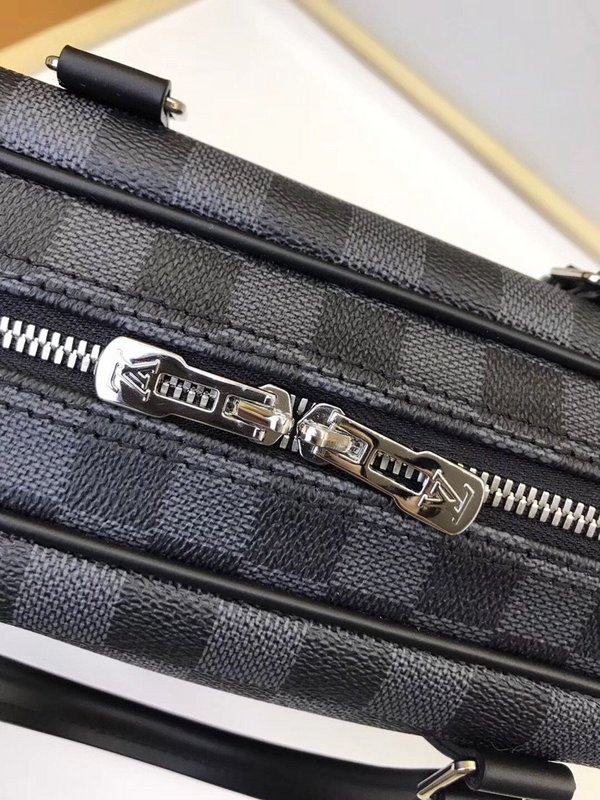 Replica Louis Vuitton Porte-Documents Voyage Pm N41478 Grey Plaid