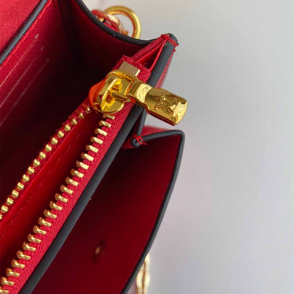 Replica Louis Vuitton Mini Mylockme Chain Pochette M69183