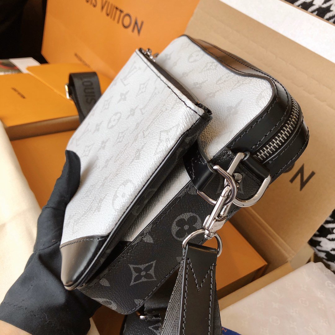 Replica Louis Vuitton Trio Messenger M69443