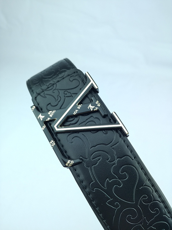 Replica Louis Vuitton Belt L154-75 38Mm Gold