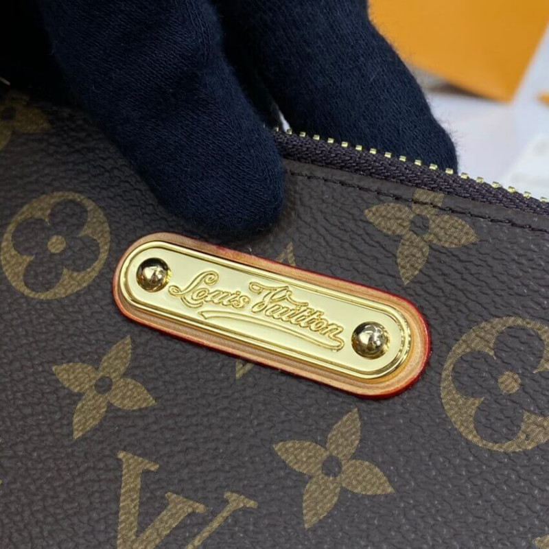 Replica Louis Vuitton Monogram Pochette Milla Mm M60094