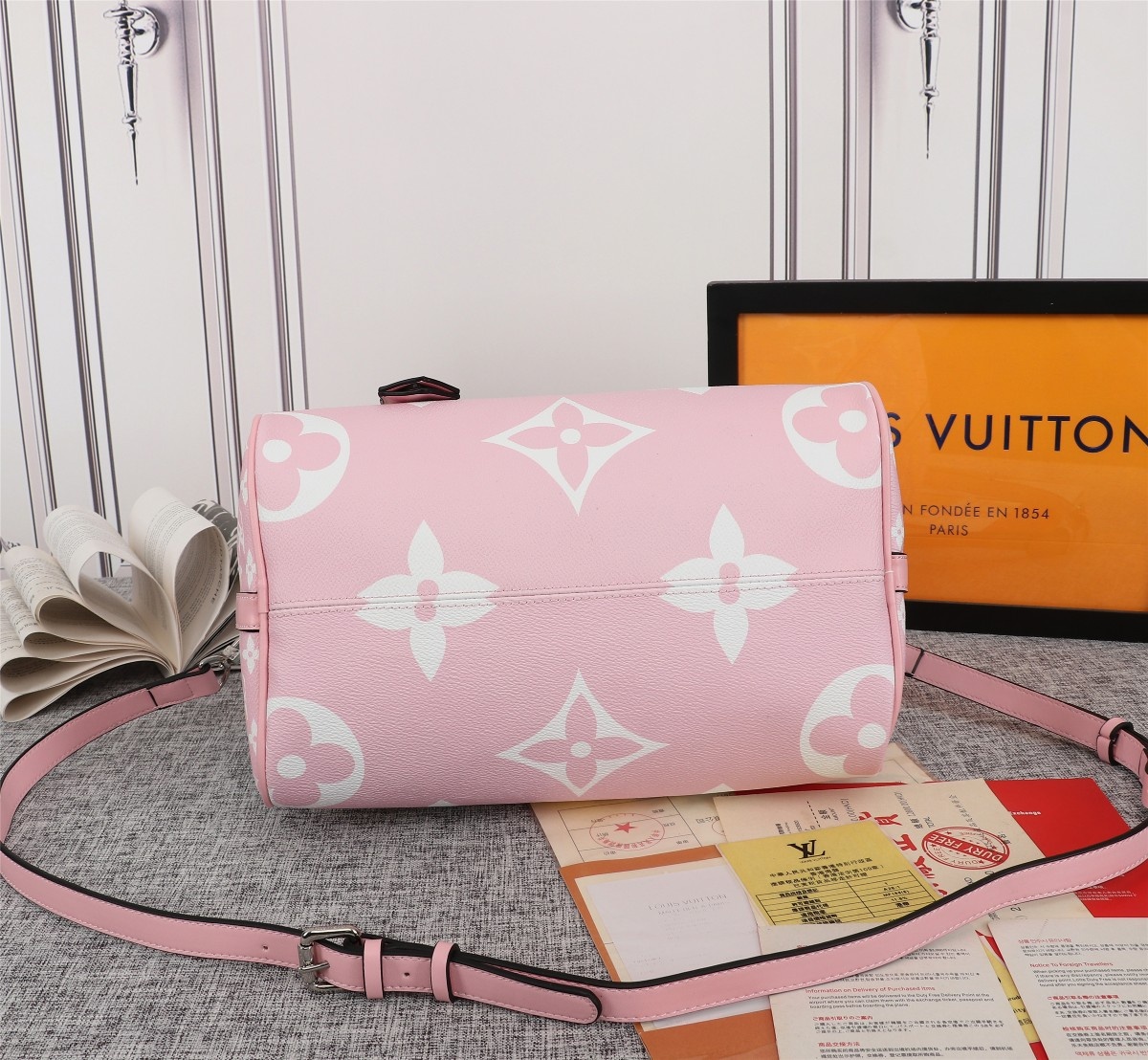 Replica Louis Vuitton Escale Speedy Bandouliere 30 Pink/Red/Blue