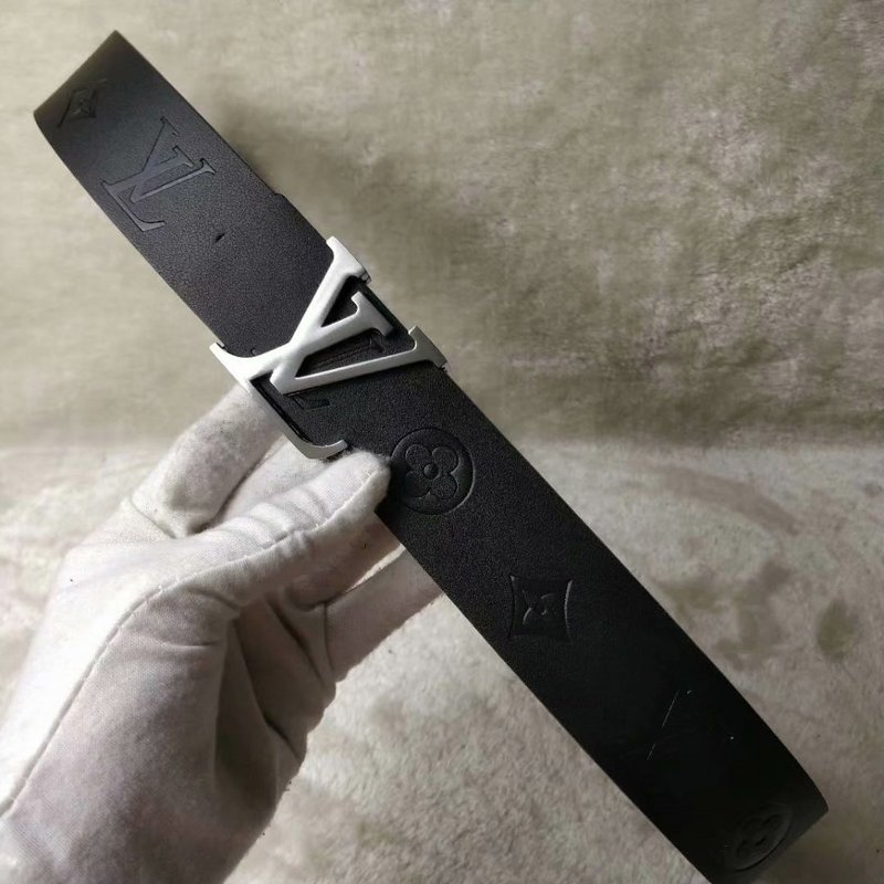 Replica Louis Vuitton Belt L55-70 38Mm Silver