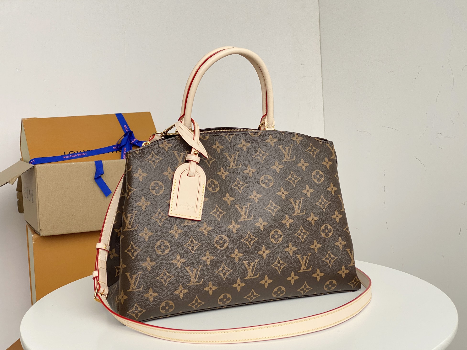 Replica Louis Vuitton Grand Palais/Petit Palais M45900