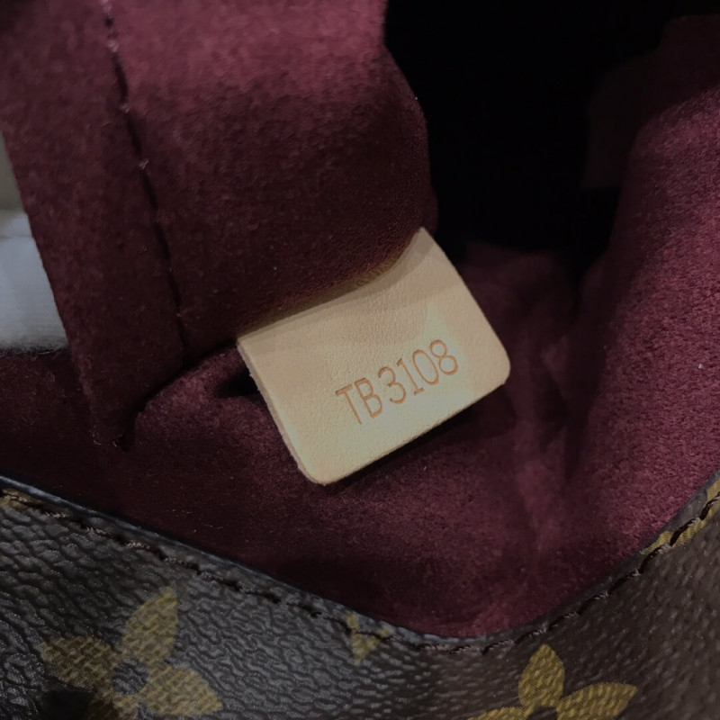 Replica Louis Vuitton Monogram Canvas Montaigne Mm M41056
