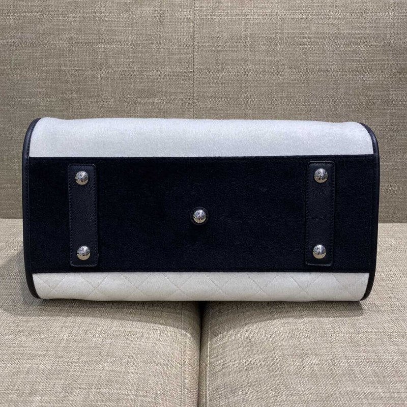Replica Chanel Wool Felt Deauville Shopping Bag A60598 White/Black