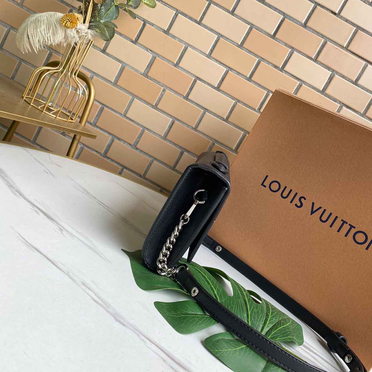 Replica Louis Vuitton Lockme Clutch M56088 Pink/Blue/Black