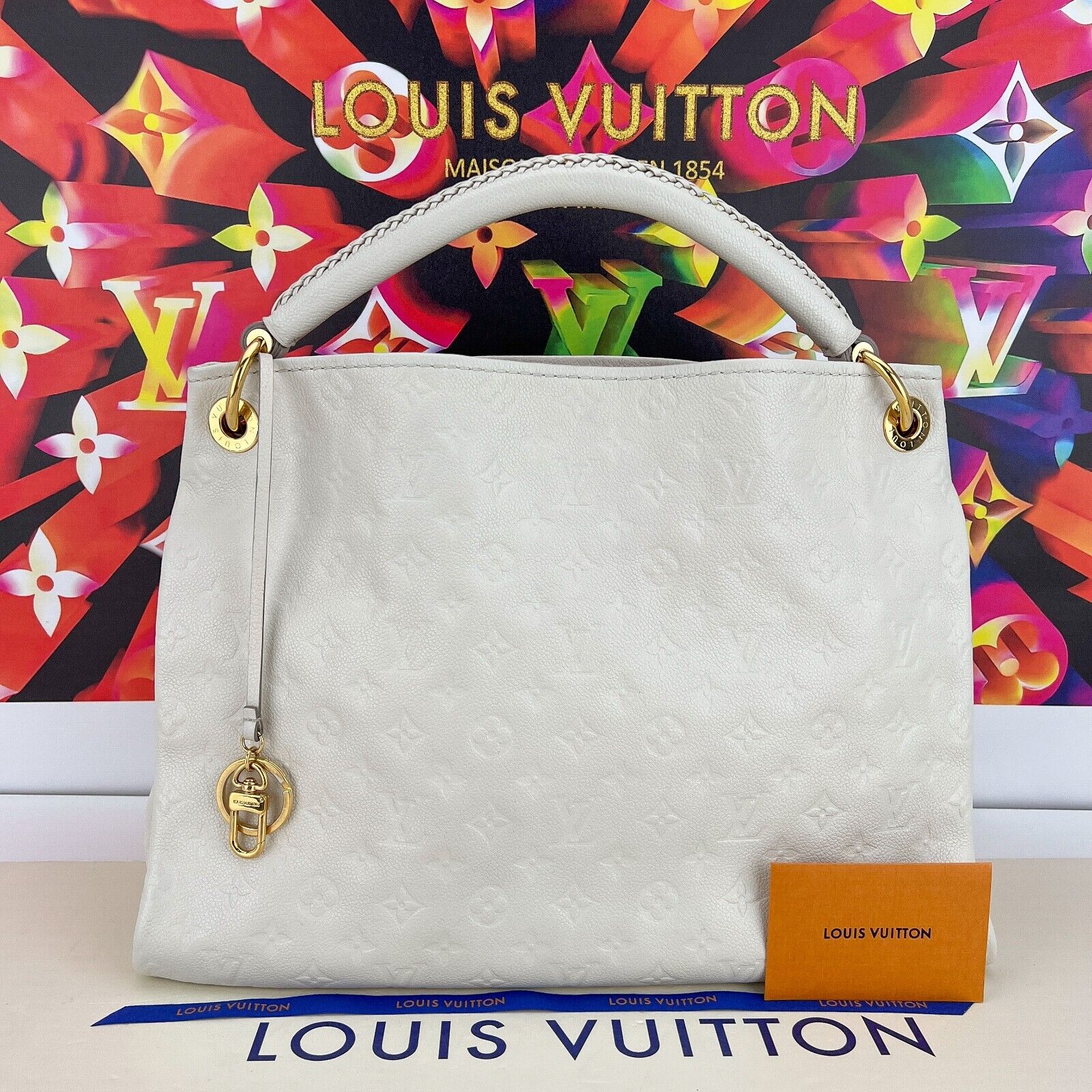 Replica Louis Vuitton Artsy Mm Classic Monogram Empreinte Mbossed White Leather Shoulder Bag M93449