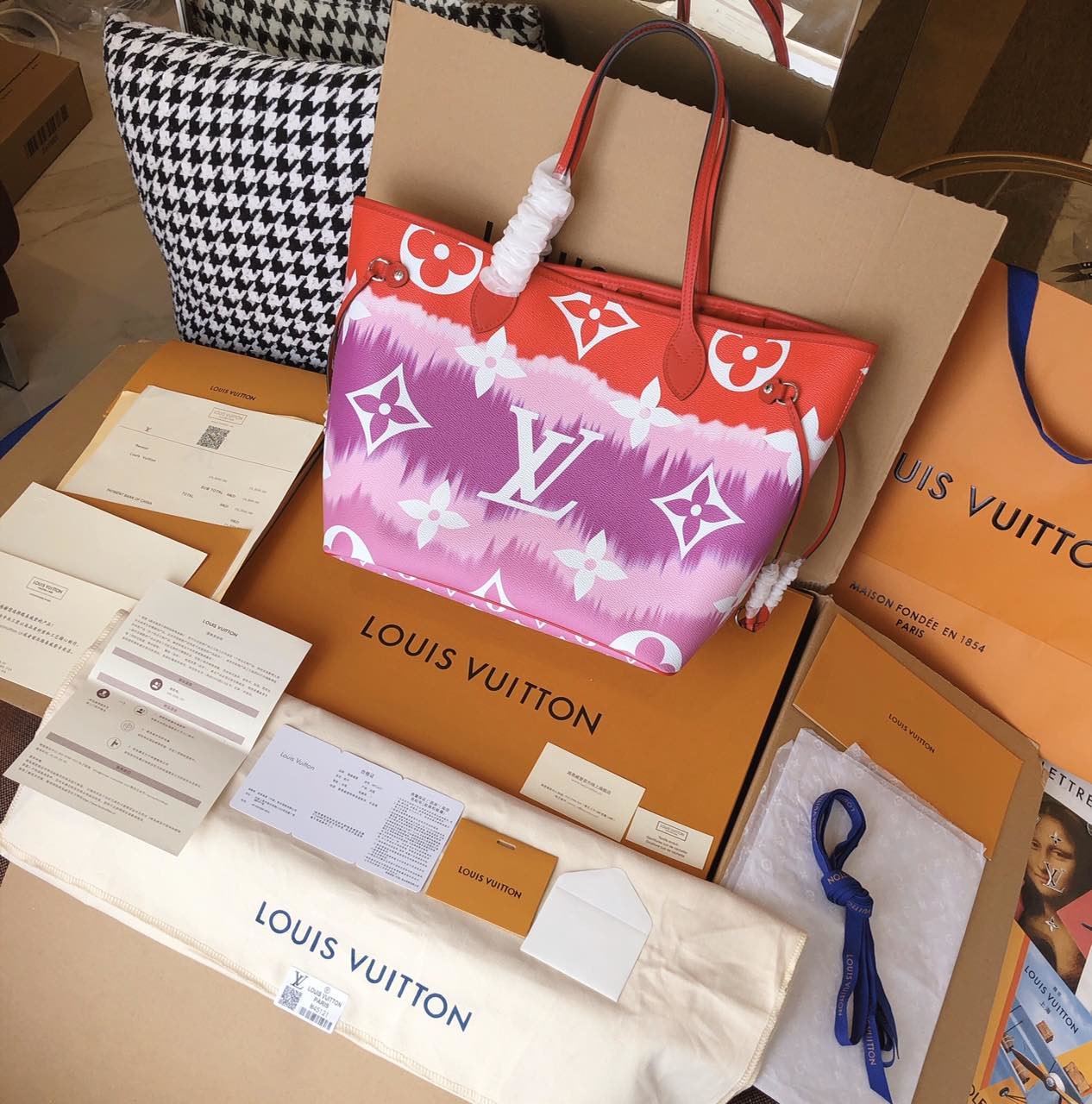 Replica Louis Vuitton Escale Neverfull Mm M45127 Pink/Blue/Red