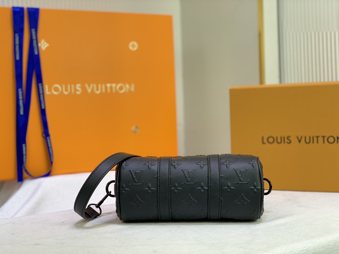 Replica Louis Vuitton Keepall Xs Monogram Seal Version