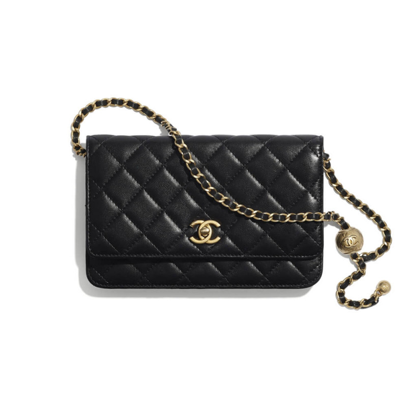 Replica Chanel Woc With Cc Details On Strap Ap1450 In Lambskin Aaa