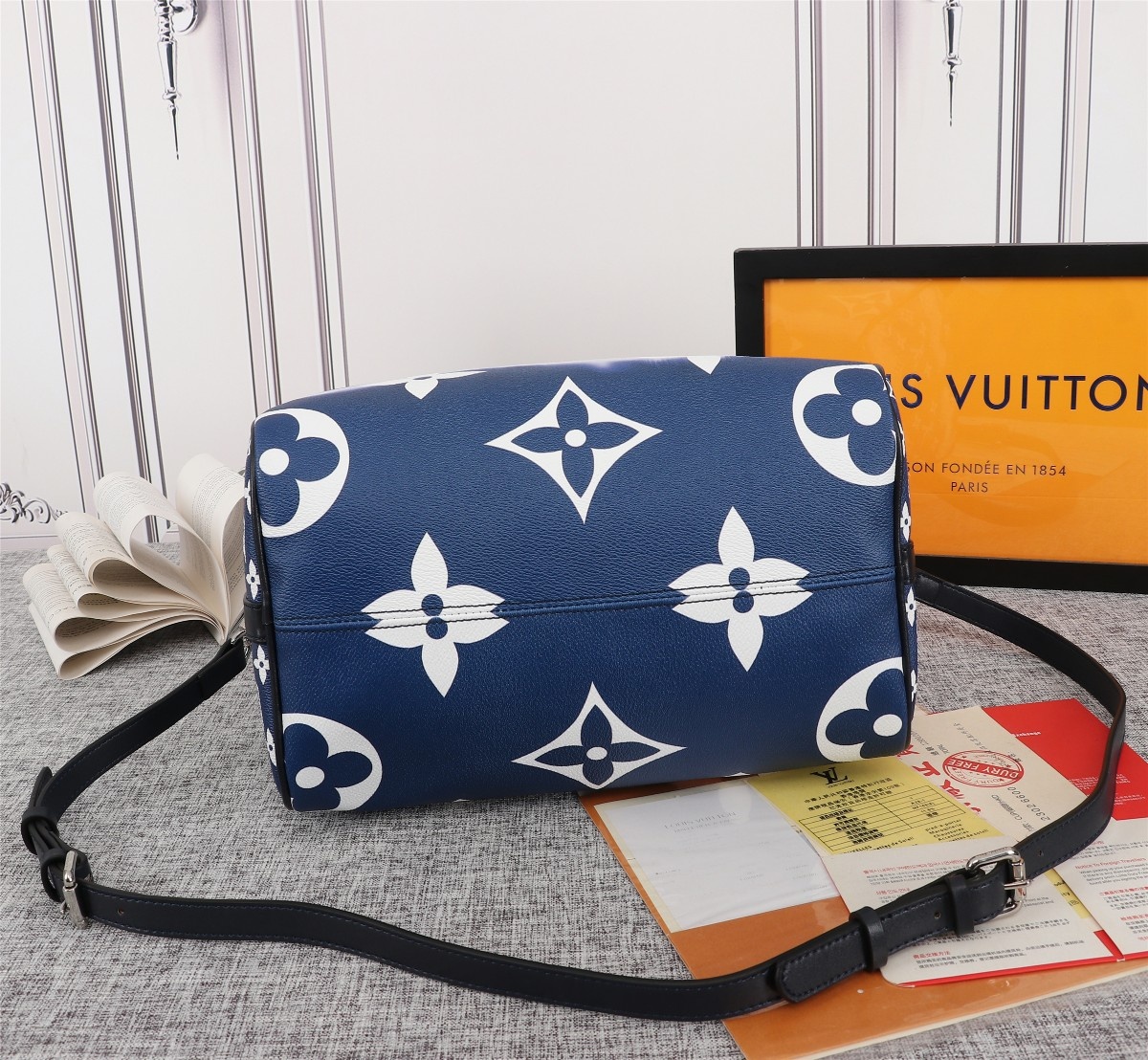 Replica Louis Vuitton Escale Speedy Bandouliere 30 Pink/Red/Blue