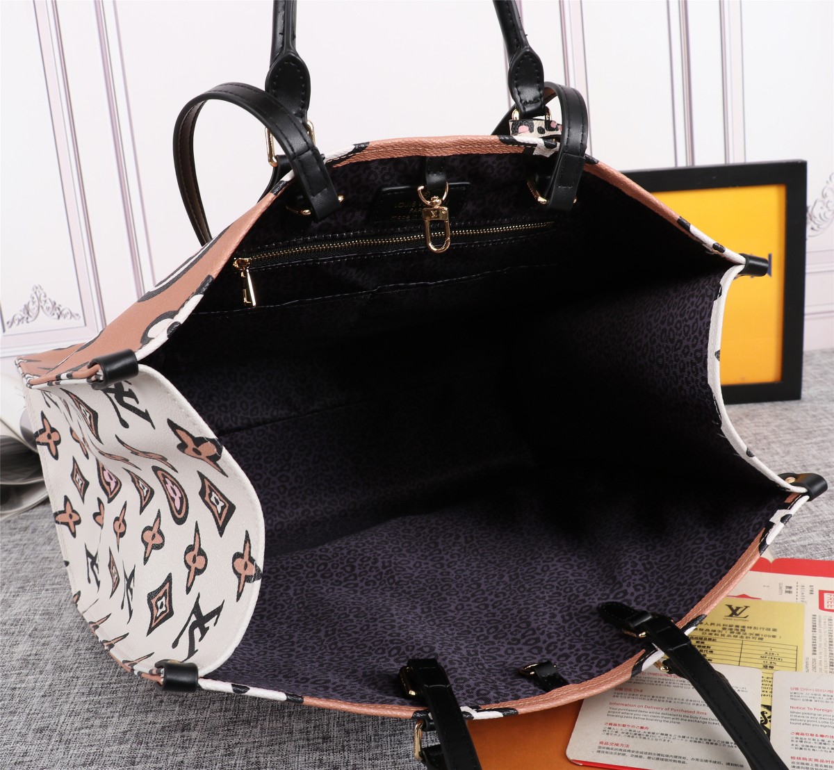 Replica Louis Vuitton Onthego Gm Carryall Black/Brown