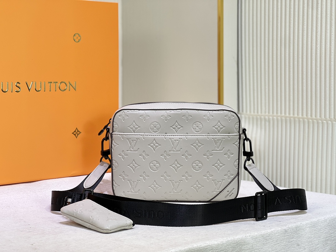 Replica Louis Vuitton Duo Messenger