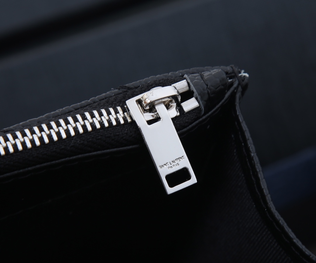 Replica Ysl Envelope Chain Wallet In Grain De Poudre Embossed Leather 1888