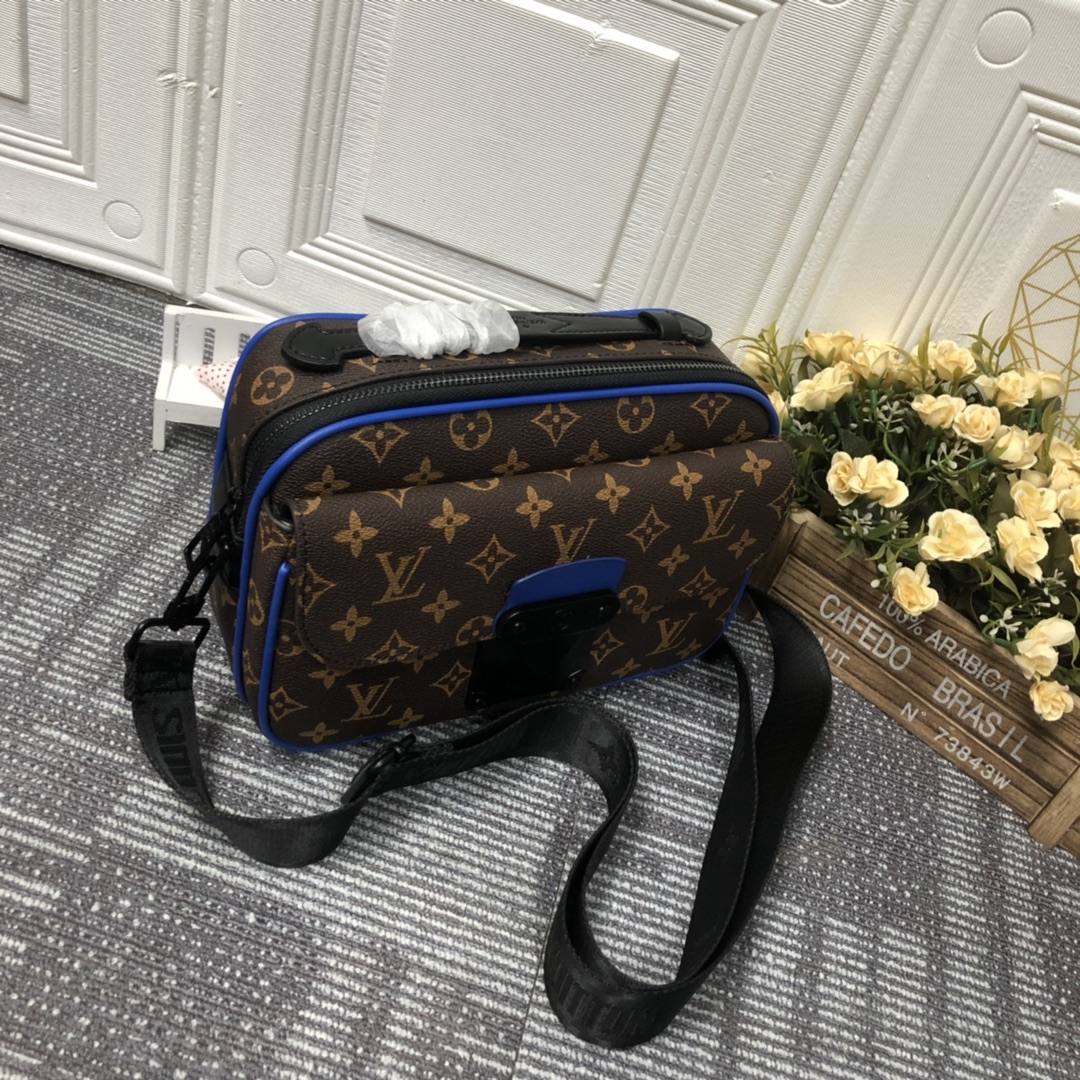 Replica Louis Vuitton S Lock Messenger M45863