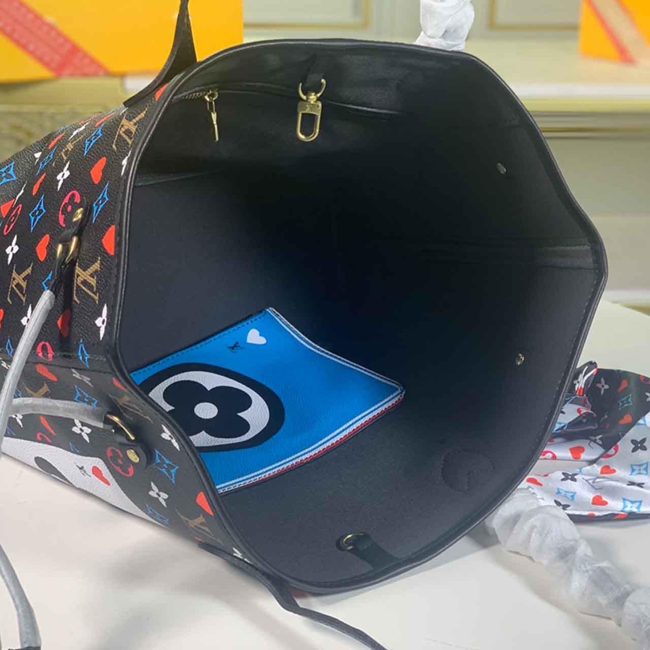 Replica Louis Vuitton Game On Neverfull Mm M57462 Black/White