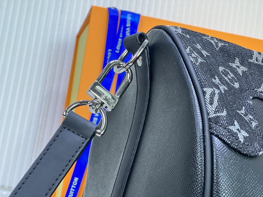 Replica Louis Vuitton Keepall Bandouliere 50 M45975 Black