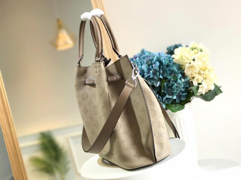 Replica Louis Vuitton Girolata Black/Beige