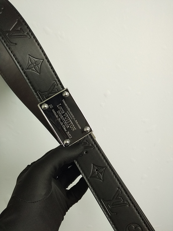 Replica Louis Vuitton Belt L126-75 38Mm Black