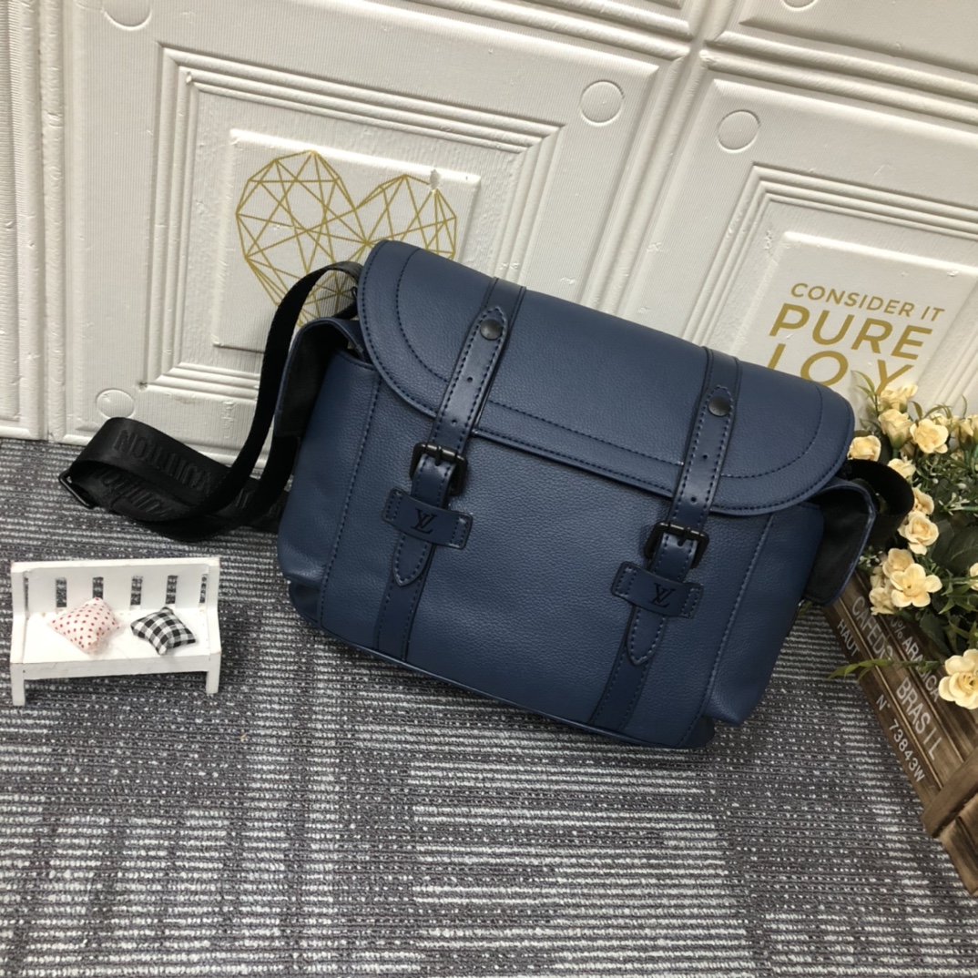 Replica Louis Vuitton Christopher Messenger Backpack