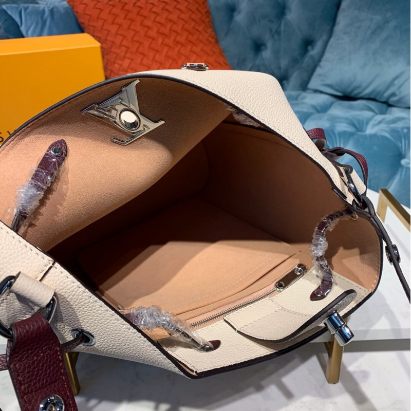 Replica Louis Vuitton Lockme Bucket M53584