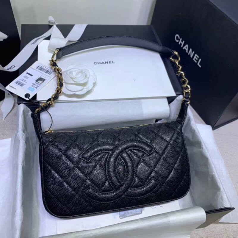 Replica Chanel Grained Leather Hobo Bag B01960