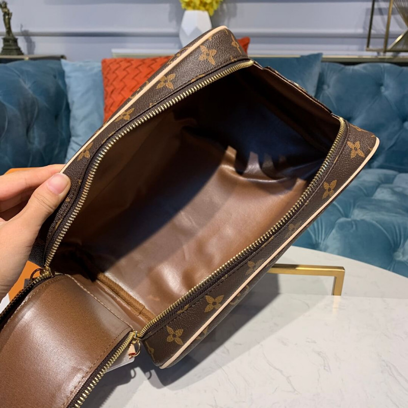 Replica Louis Vuitton Monogram Canvas King Size Toiletry Bag M47528