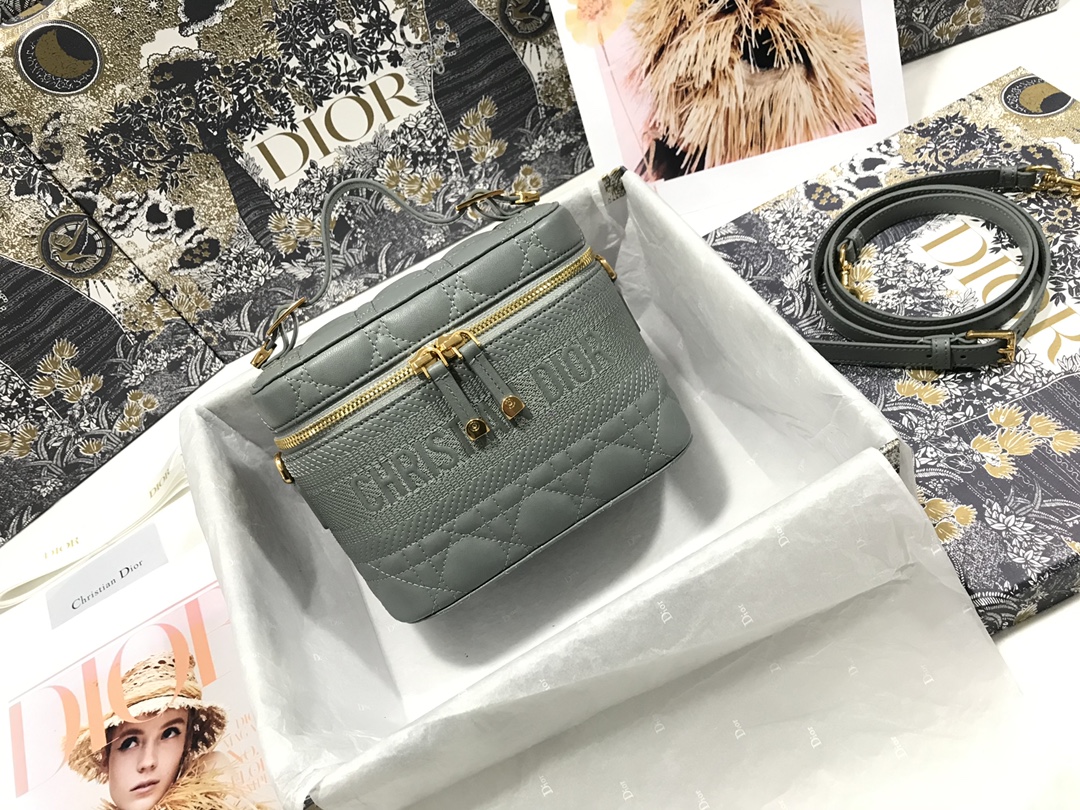 Replica Dior Aaa-Small Travel Vanity Case