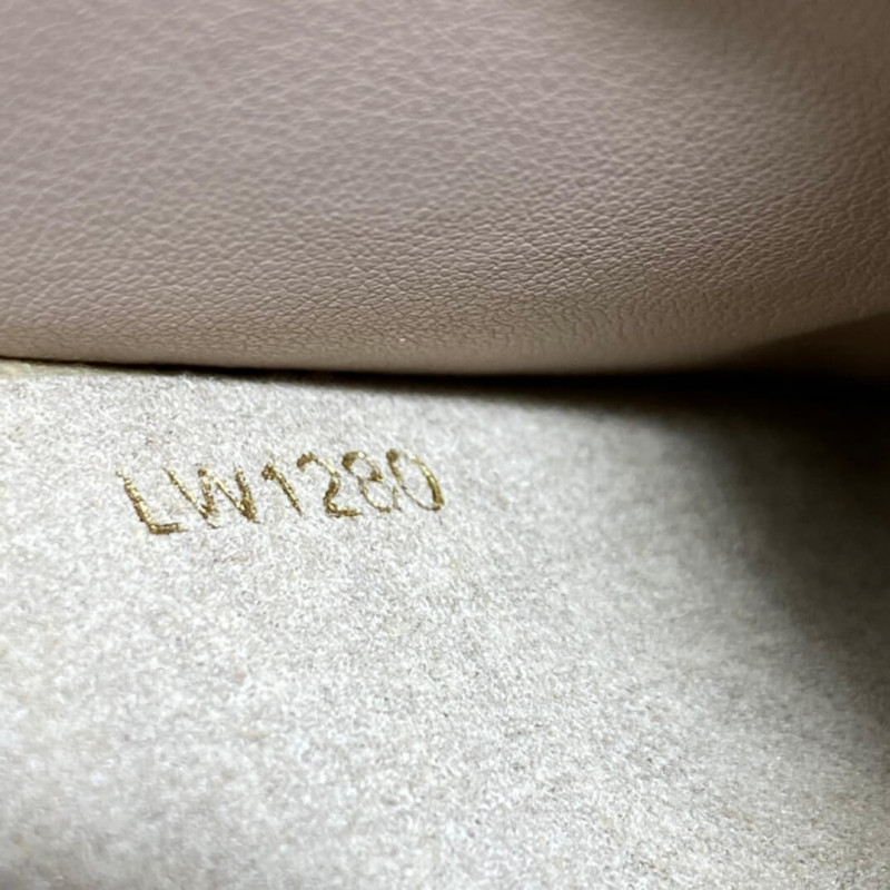 Replica Louis Vuitton Pochette Melanie Bb M68712