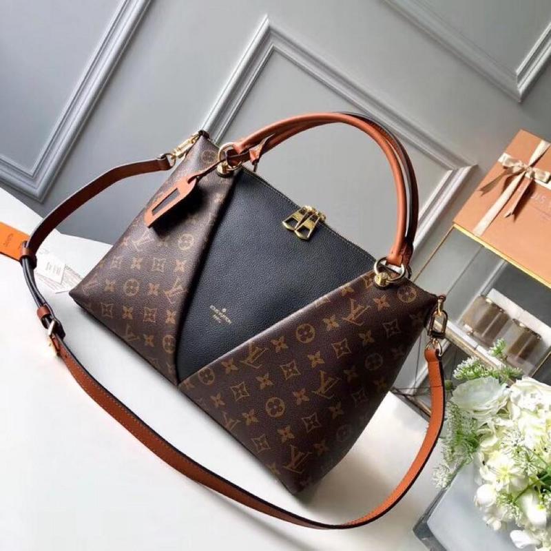Replica Louis Vuitton V Tote Mm M43949