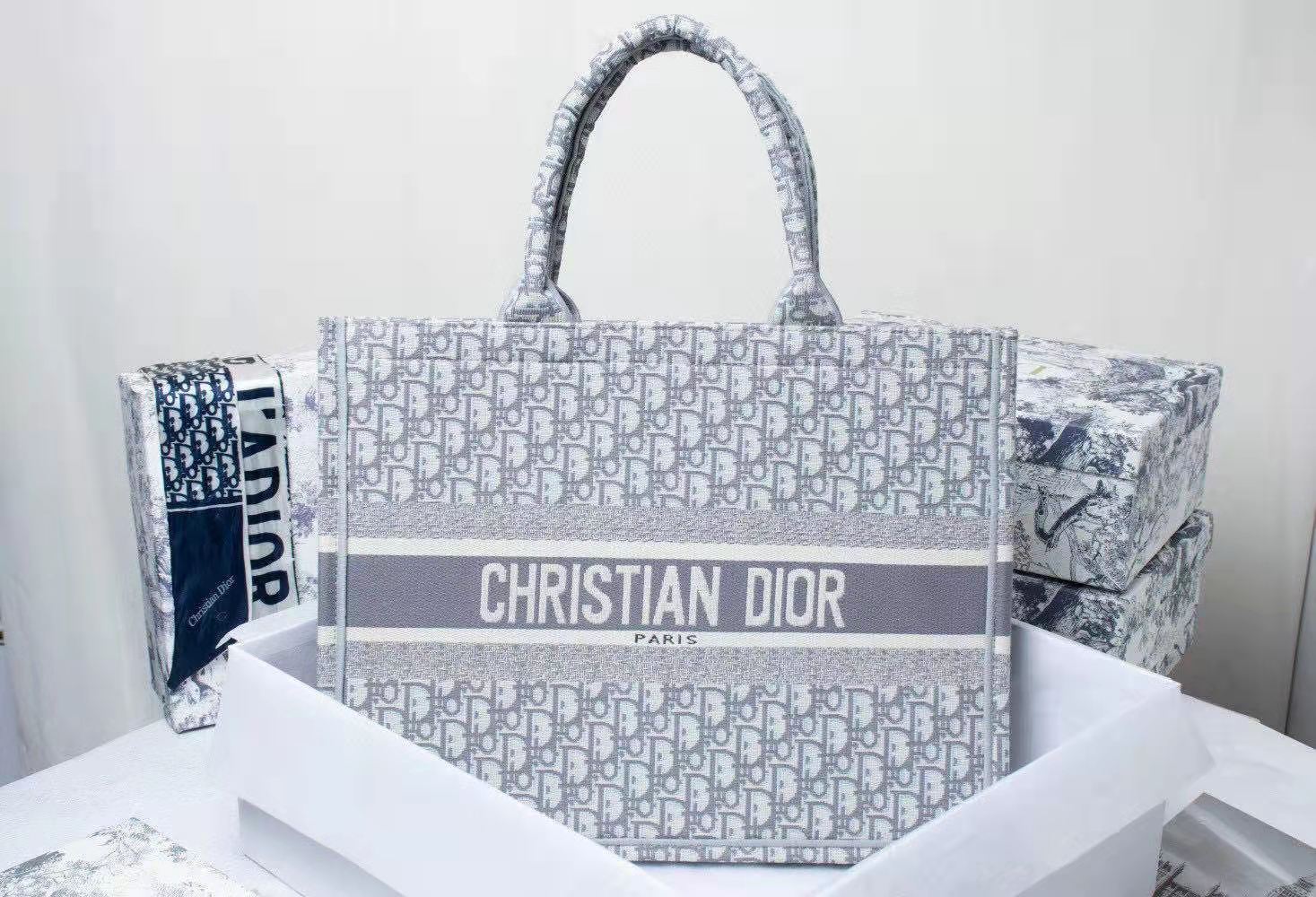 Replica Dior Oblique Book Tote 42/36Cm