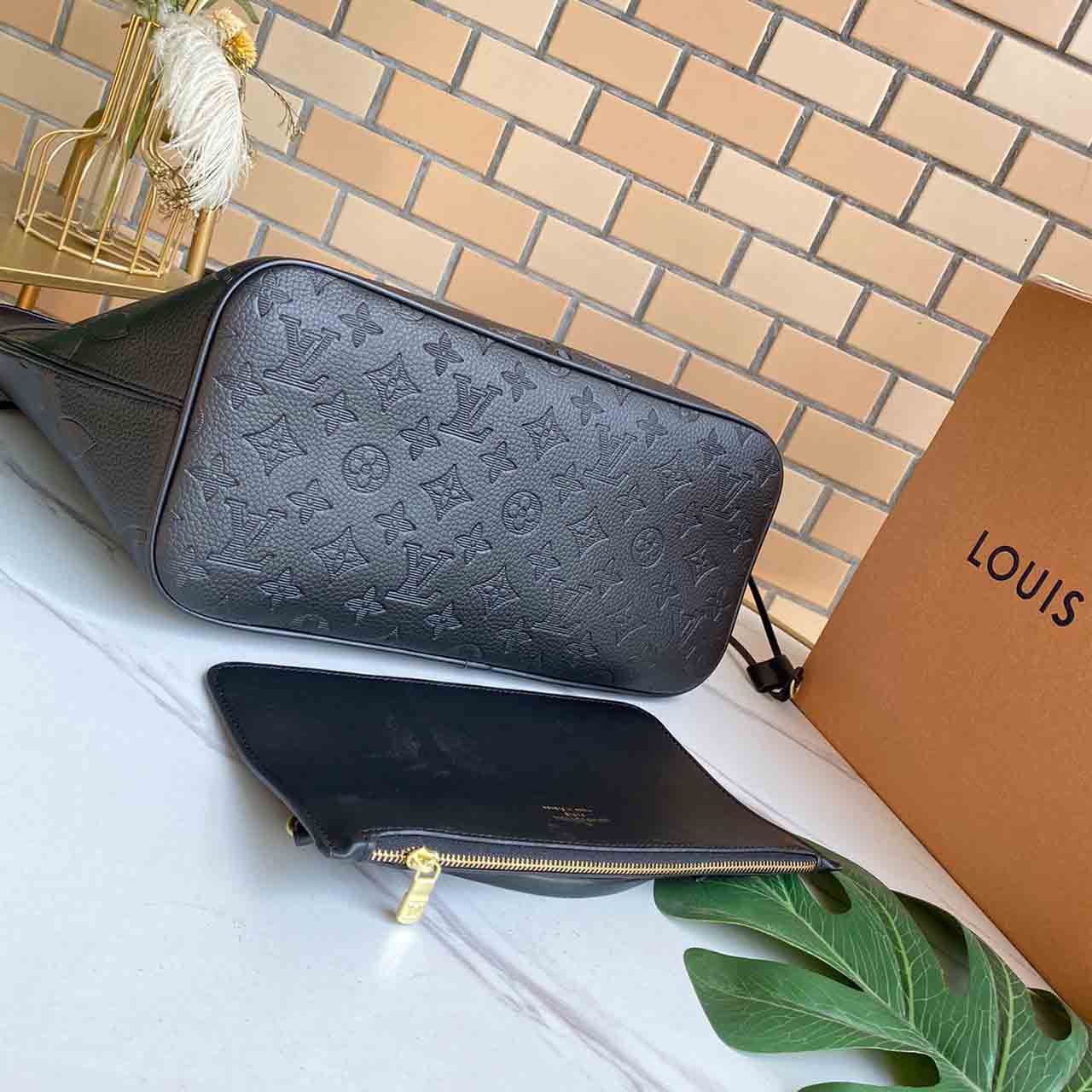 Replica Louis Vuitton Neverfull Mm Monogram Empreinte Leather M45685 Black/Beige/Blue