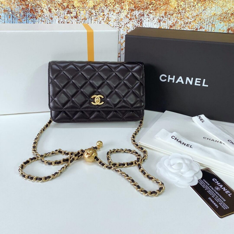 Replica Chanel Woc With Cc Details On Strap Ap1450 In Lambskin Aaa