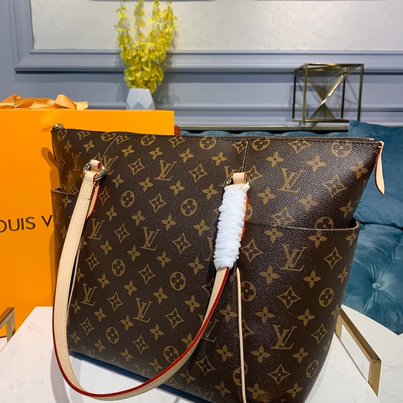 Replica Louis Vuitton Monogram Canvas Totally Mm M56689