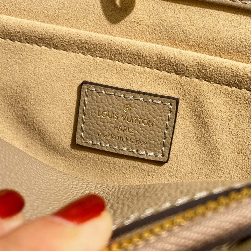 Replica Louis Vuitton Lv Crafty Montaigne Bb M41053