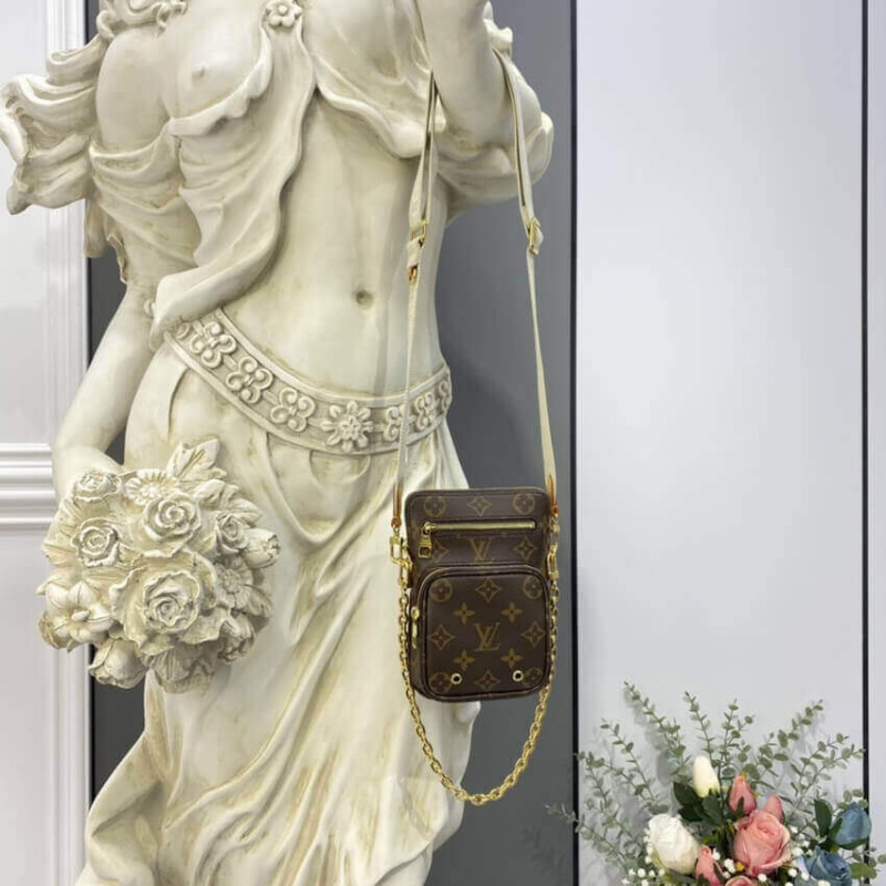 Replica Louis Vuitton Monogram Utility Phone Sleeve M80746