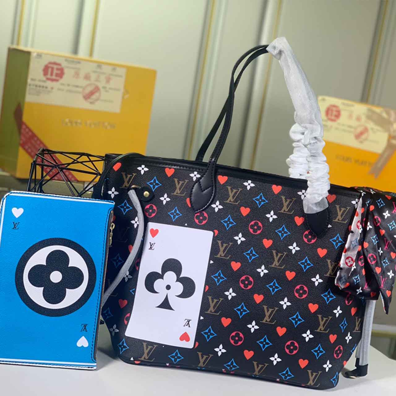 Replica Louis Vuitton Game On Neverfull Mm M57462 Black/White