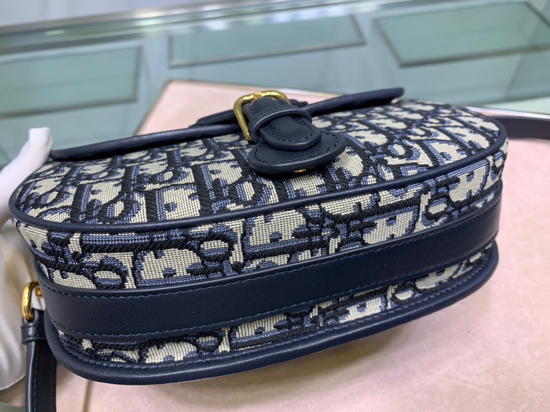 Replica Dior Medium Bobby Bag